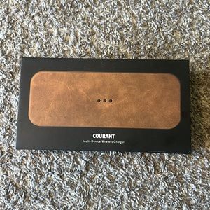 Courant Multi-Device Wireless Charger